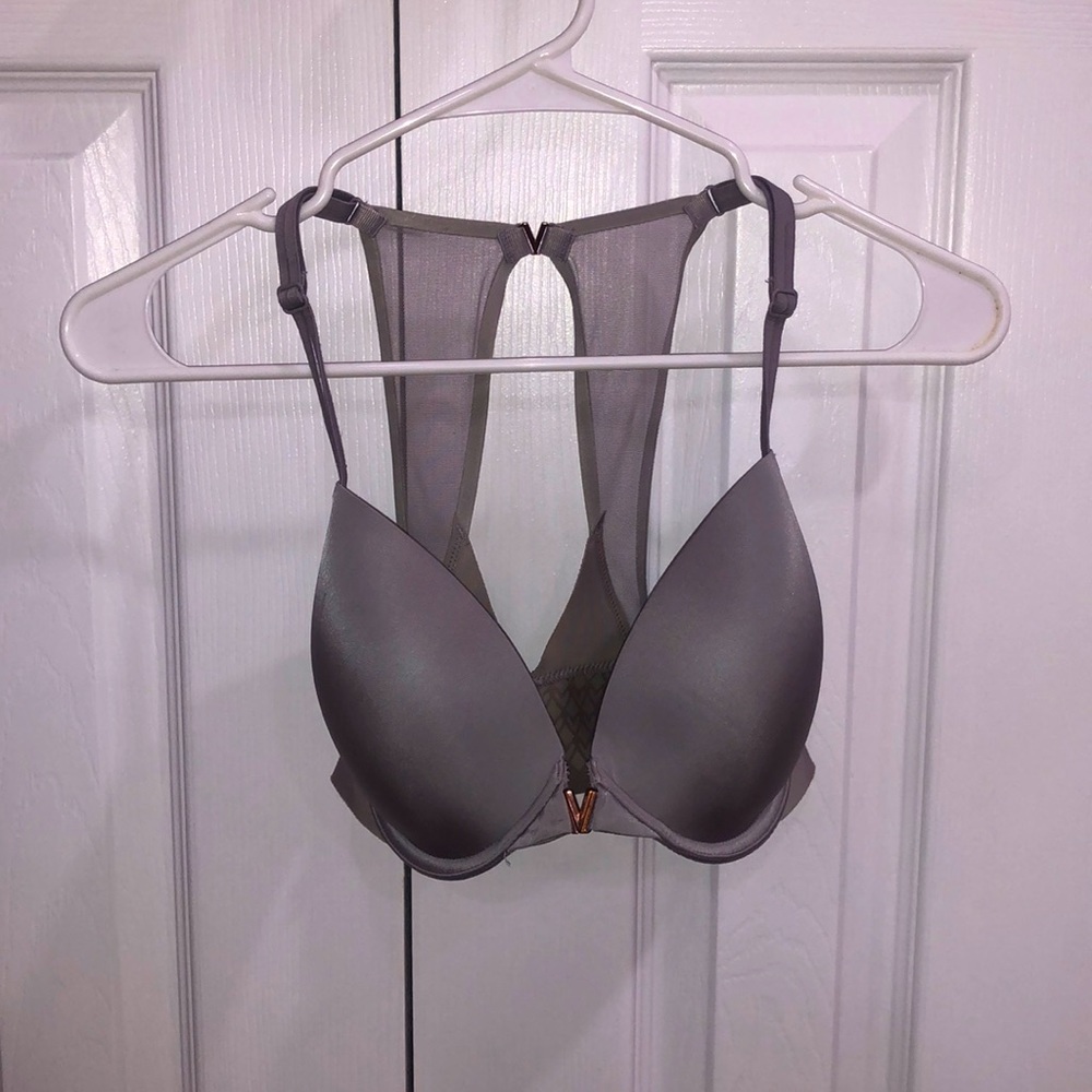 Victoria’s Secret 32DDD Lined Demi Razor Back Bra